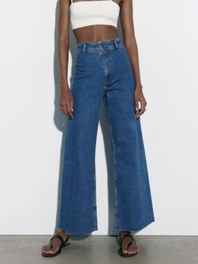 The Marine Sttaight In Medium Blue